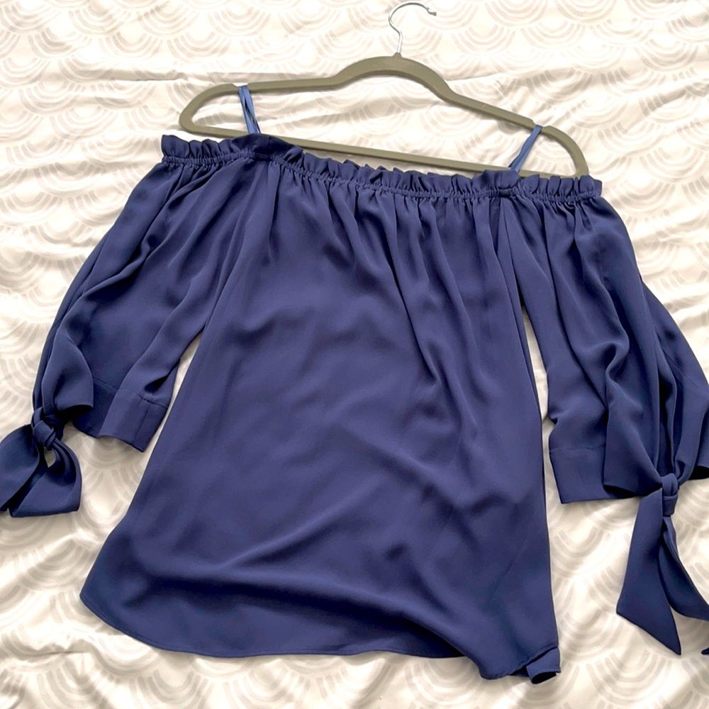 BCBG MAXAZRIA off the shoulder blue top, size S